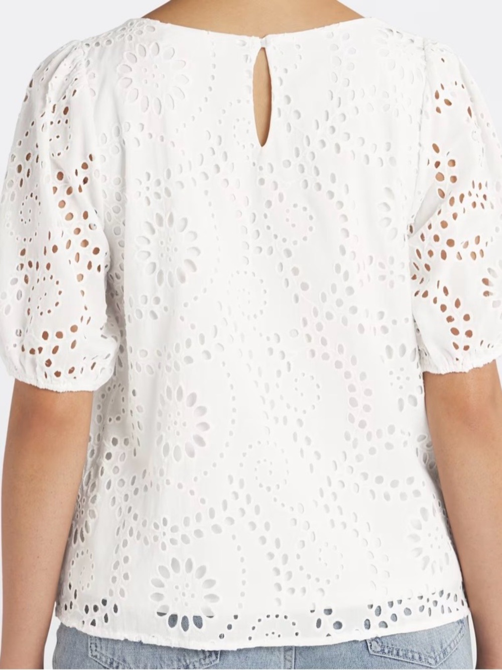 Beacon Apparel White Eyelet Embroidered Puff Sleeve Blouse Size L - Picture 3 of 5